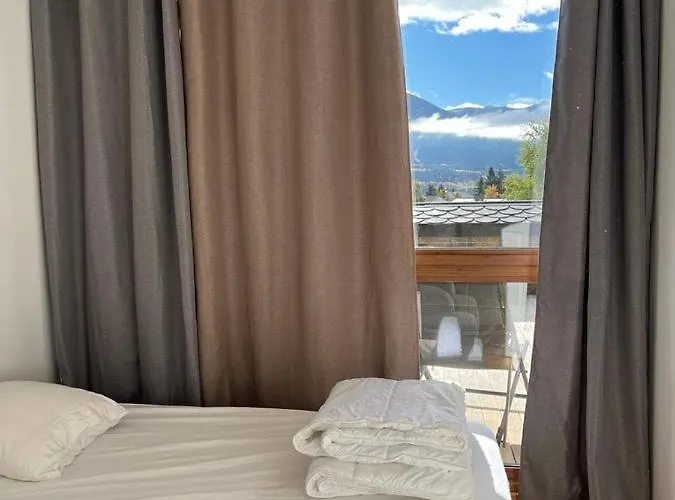 3 Pièces à - 6 Personnes